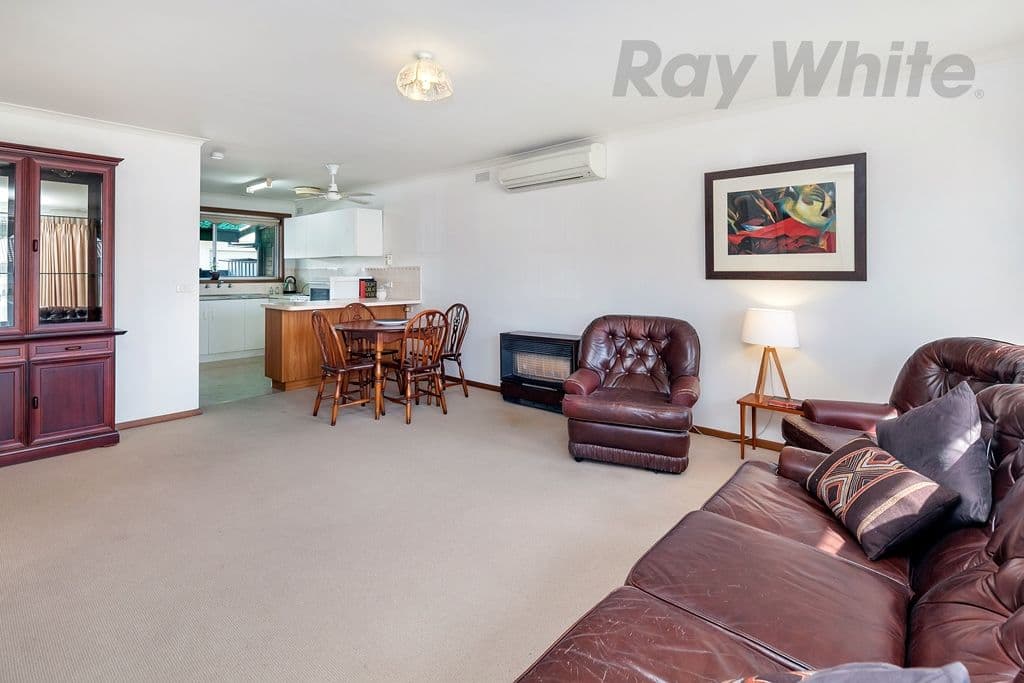 1048 Howitt Street, Wendouree VIC 3355, Wendouree - Thumbnail 3