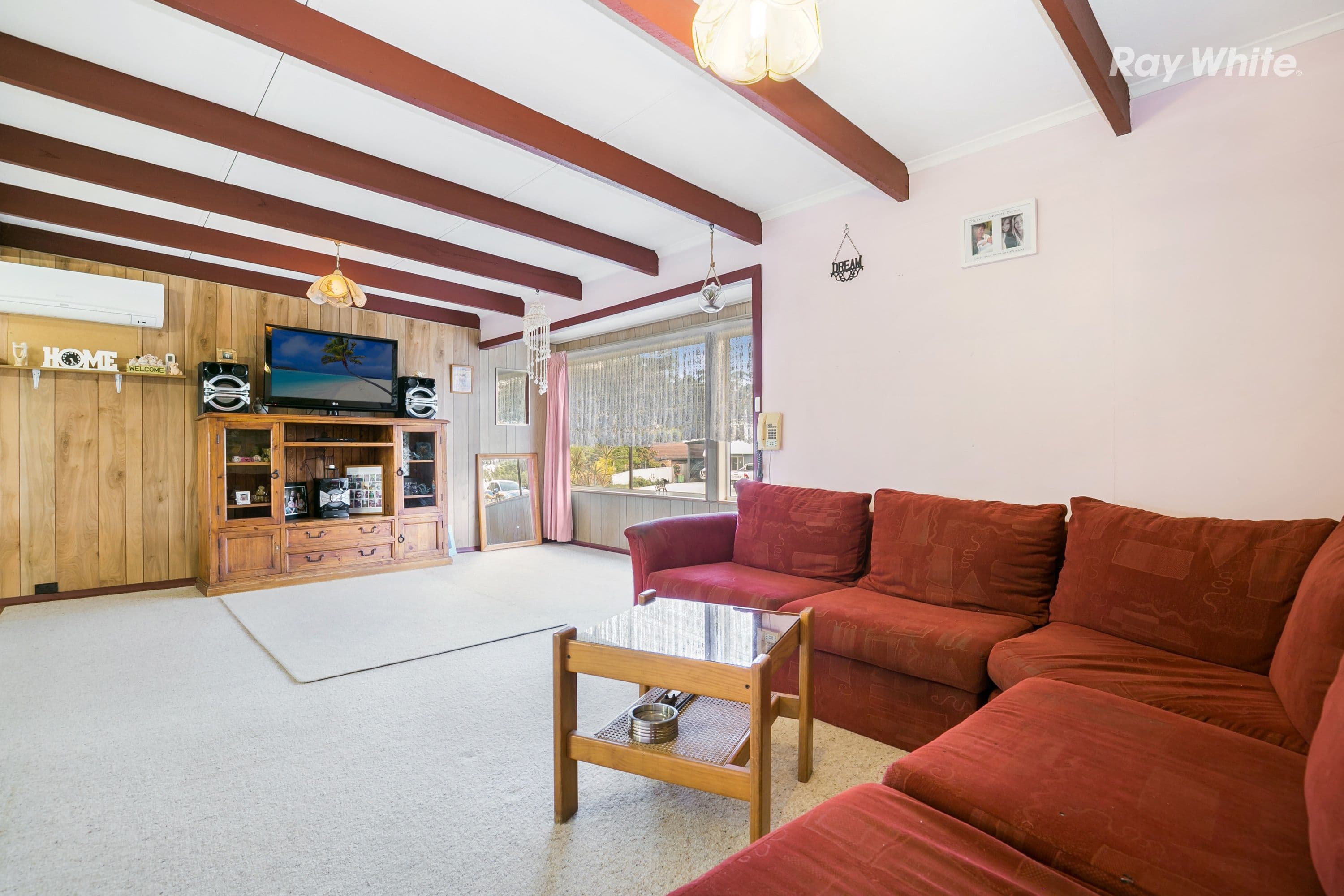 26 Moonah Avenue, Saratoga - Image 1