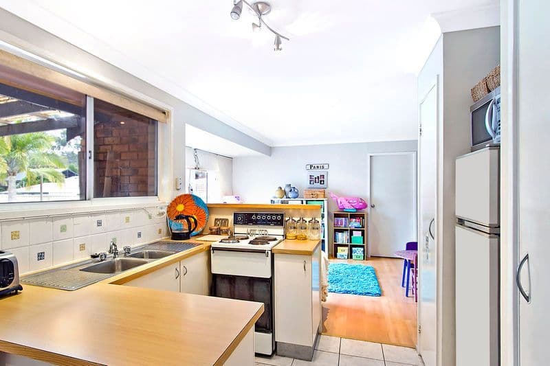 8 Aston Wilde Avenue, CHITTAWAY BAY NSW 2261, Chittaway Bay - Thumbnail 3