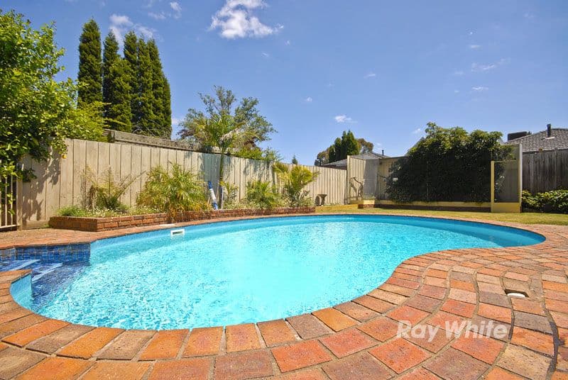 18 Avoca Way, WANTIRNA SOUTH VIC 3152, Wantirna South - Thumbnail 6