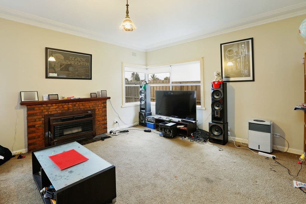 31 Townsend Road, Whittington VIC 3219, Whittington - Thumbnail 2