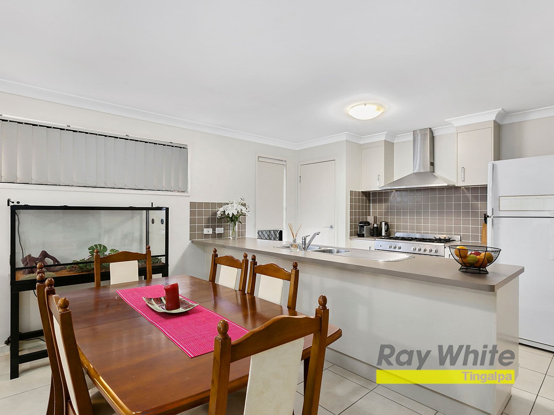 16 Rymera Crescent, Gumdale QLD 4154, Gumdale - Thumbnail 4
