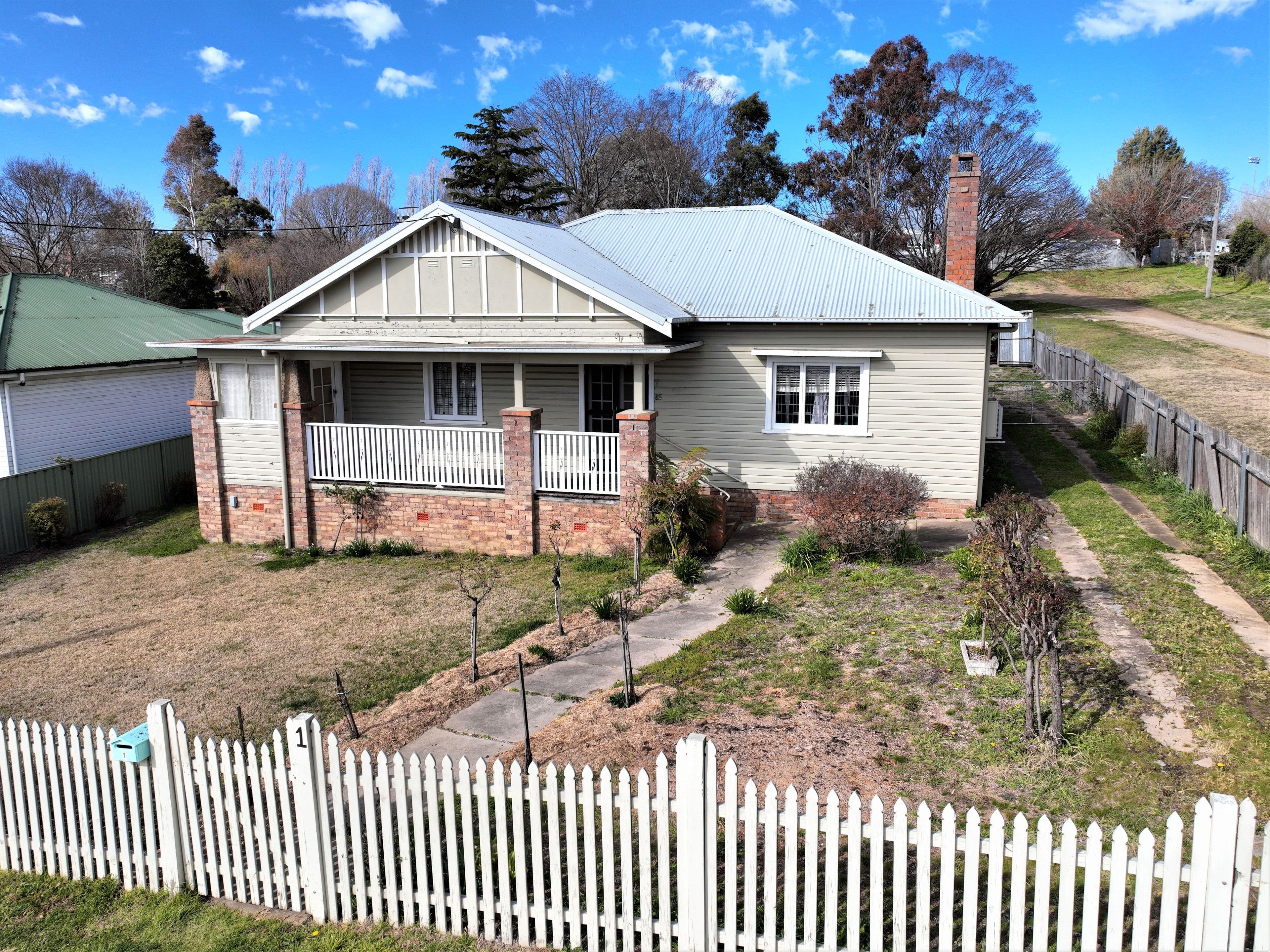 1 Clarke Street, Glen Innes NSW 2370, Glen Innes - Image 1