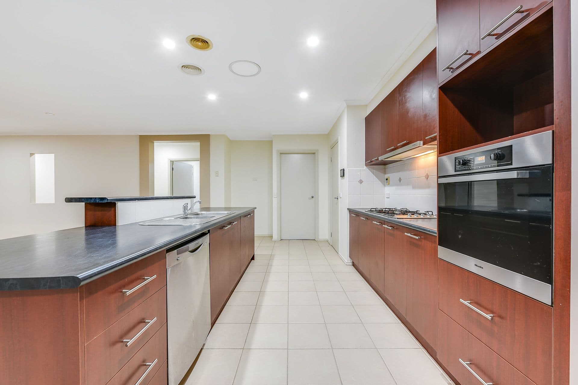 23 Northgate Drive, Berwick VIC 3806, Berwick - Thumbnail 4