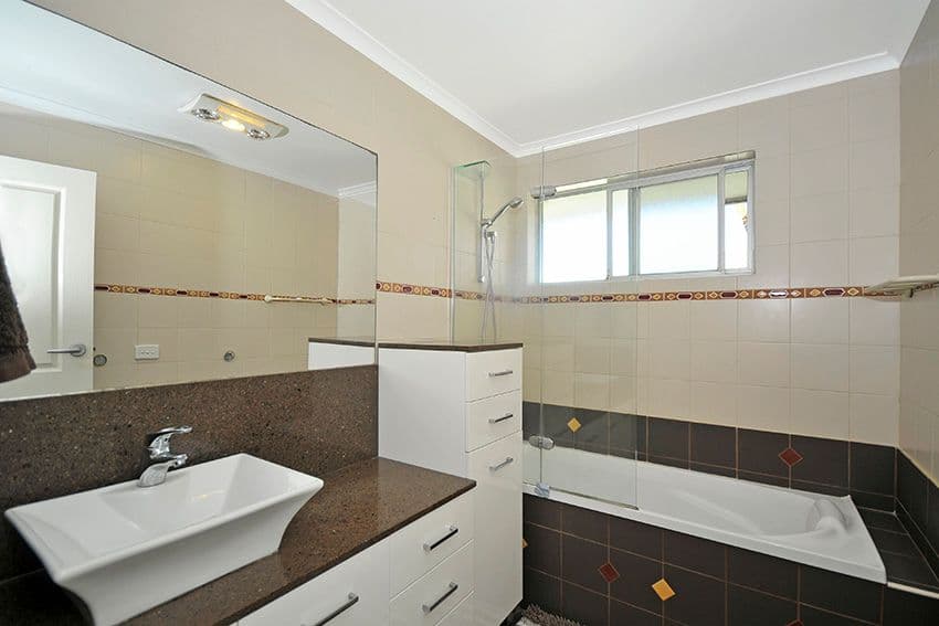 83 Alec Avenue, Mermaid Waters QLD 4218, Mermaid Waters - Thumbnail 6