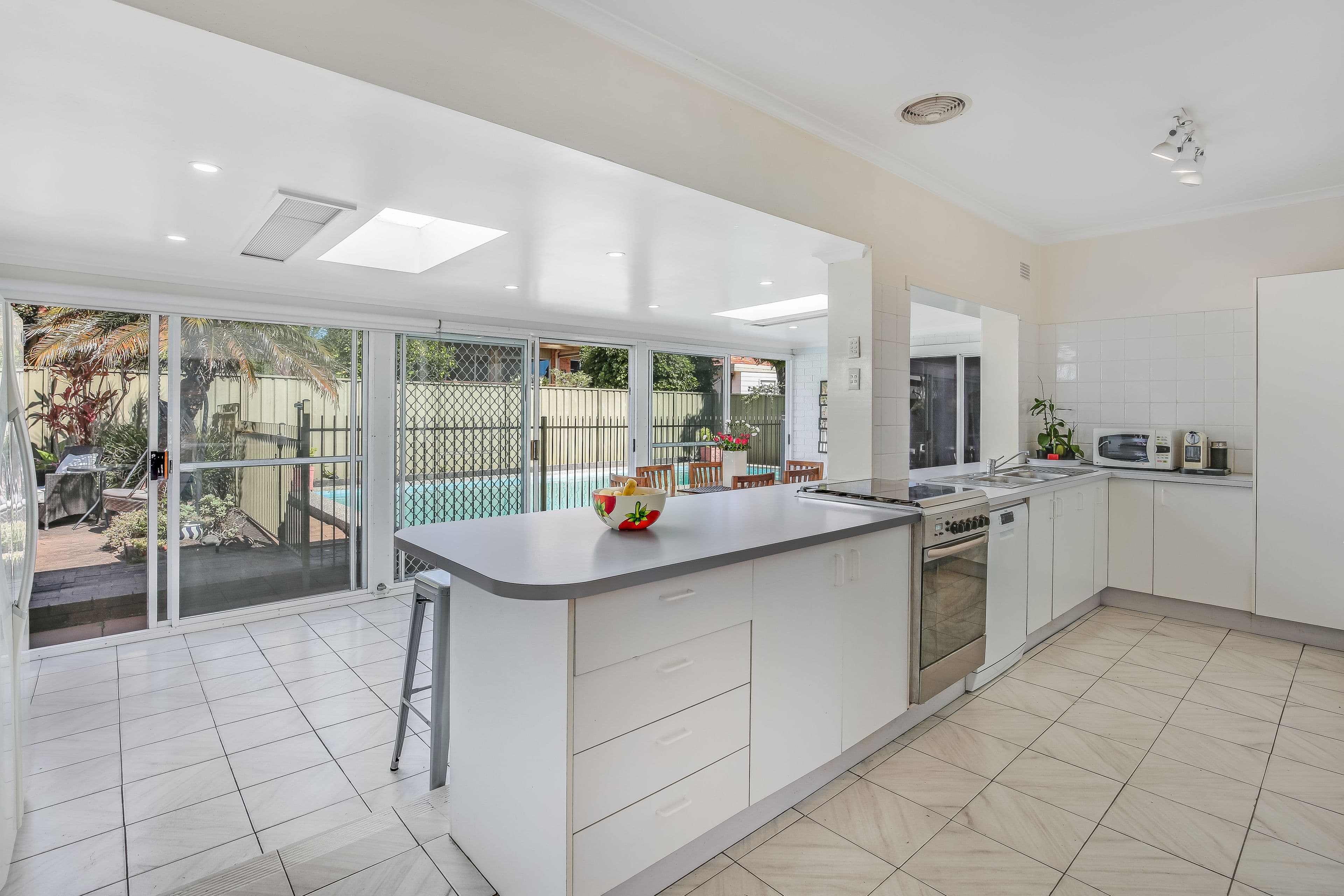 7 Lindsay Street, Baulkham Hills - Thumbnail 3