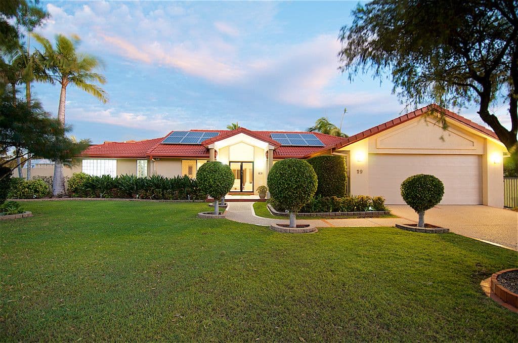 19 Fitzalan Circuit, Arundel QLD 4214, Arundel - Thumbnail 2