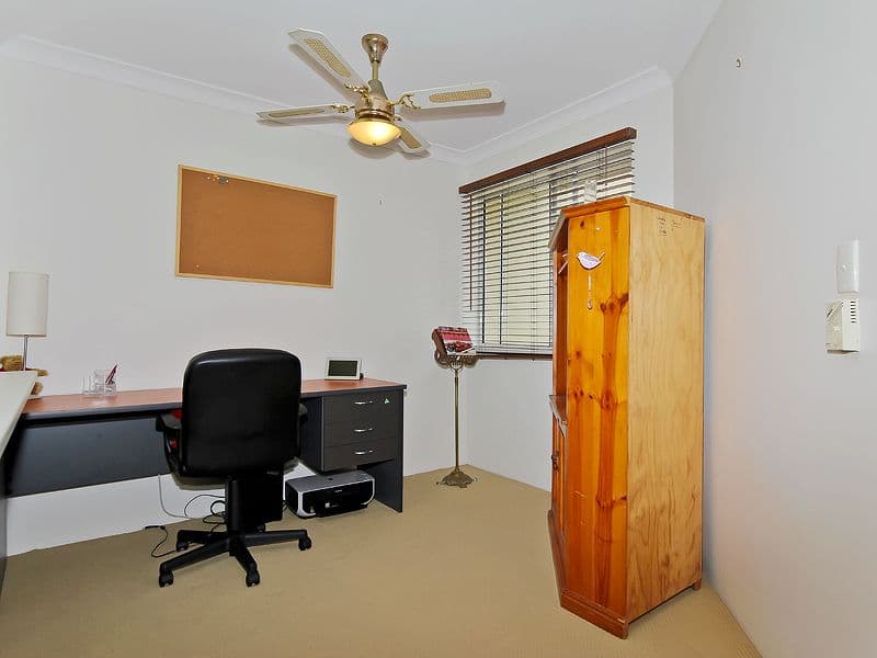 29 Burleigh Street, BURLEIGH HEADS QLD 4220, Burleigh Heads - Thumbnail 4
