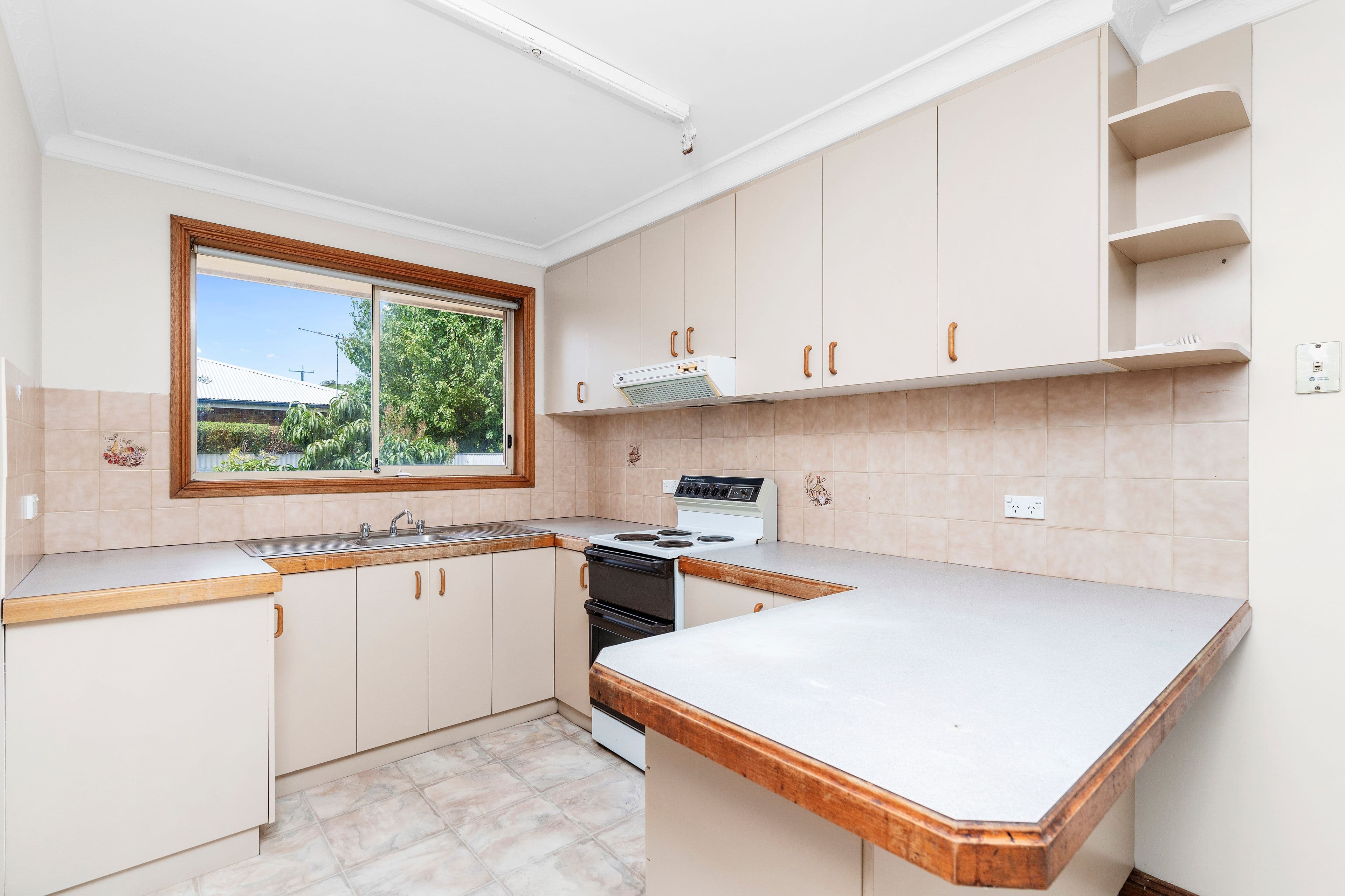 1/99 Main Street, Lake Albert NSW 2650, Lake Albert - Thumbnail 5