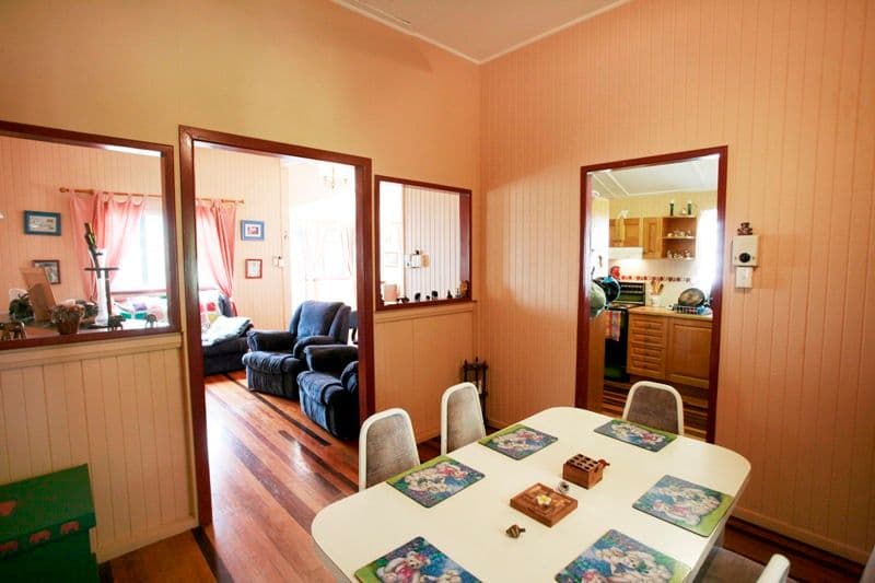 27  Wood Street, MUNDINGBURRA QLD 4812, Mundingburra - Thumbnail 3