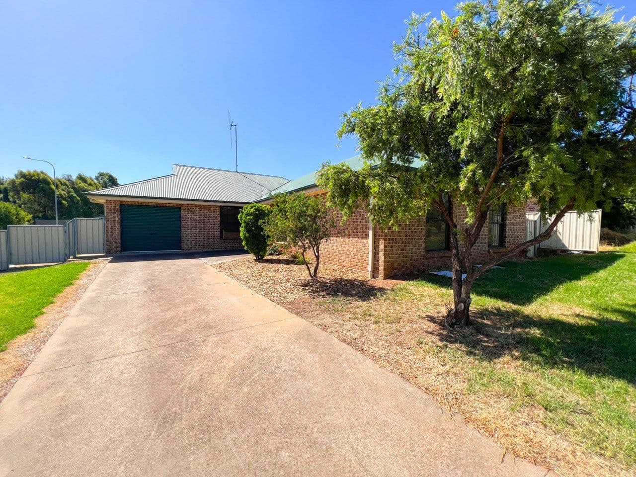 8 Farrer Street, Parkes NSW 2870, Parkes - Image 1