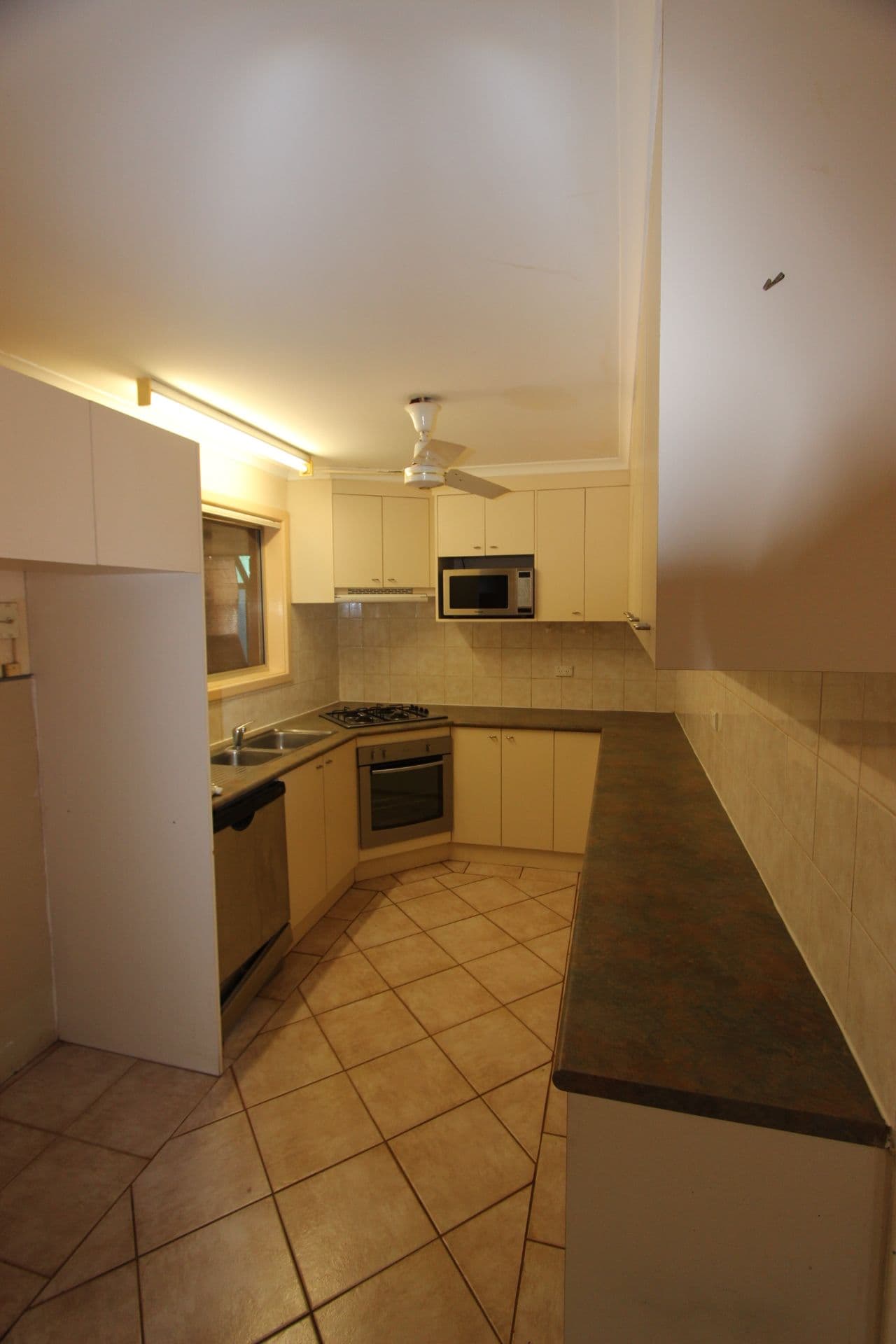 1B Menzies Place, Nickol WA 6714, Nickol - Thumbnail 5