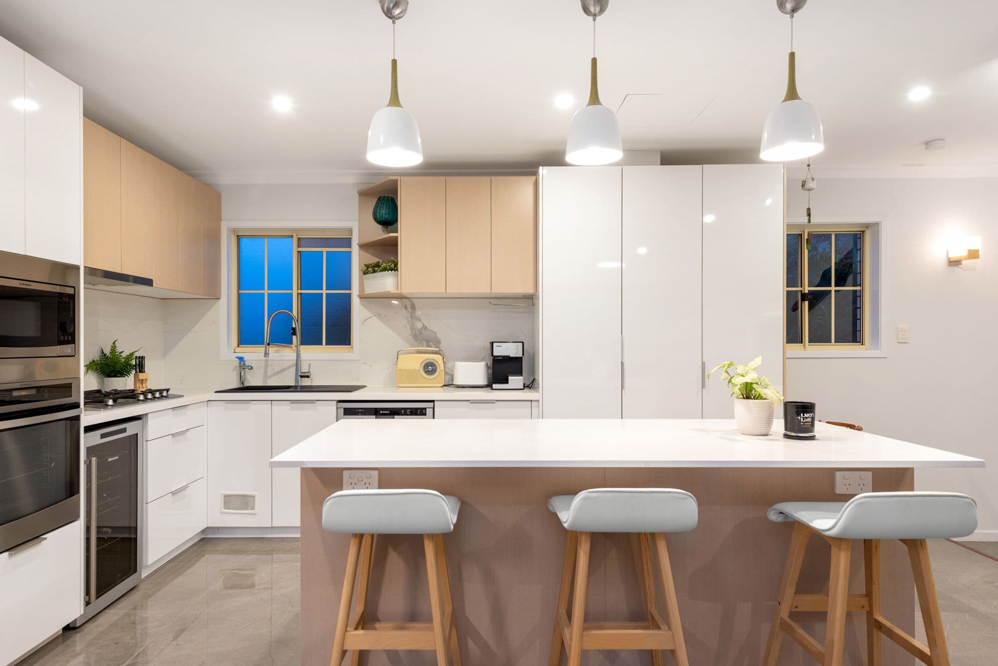 43 Ninth Avenue, Coorparoo QLD 4151, Coorparoo - Thumbnail 2