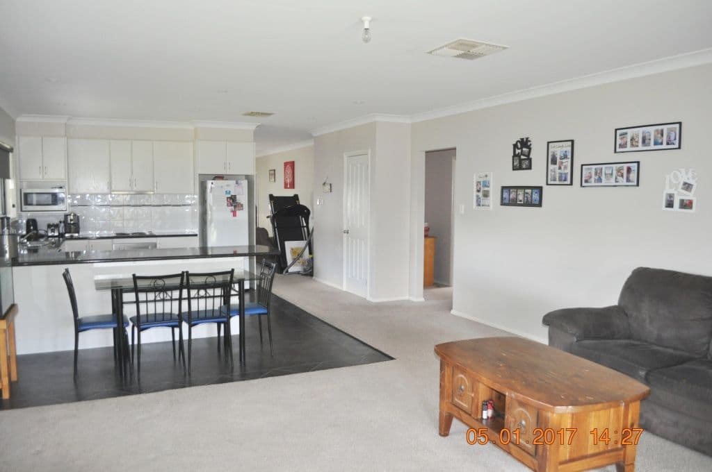 205 Hovell Street, Cootamundra - Thumbnail 8