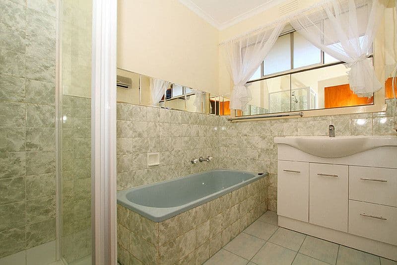 13 Fiddes Street, RESERVOIR VIC 3073, Reservoir - Thumbnail 7