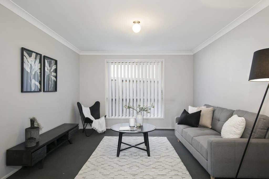 72 Redgum Circuit, Aberglasslyn - Thumbnail 3