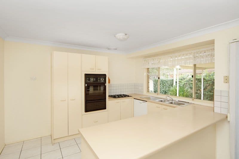 11 Lady Penrhyn Close, BATEAU BAY NSW 2261, Bateau Bay - Thumbnail 2