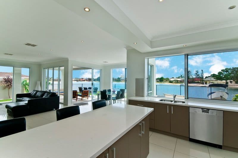 180 Mallawa Drive, PALM BEACH QLD 4221, Palm Beach - Thumbnail 2