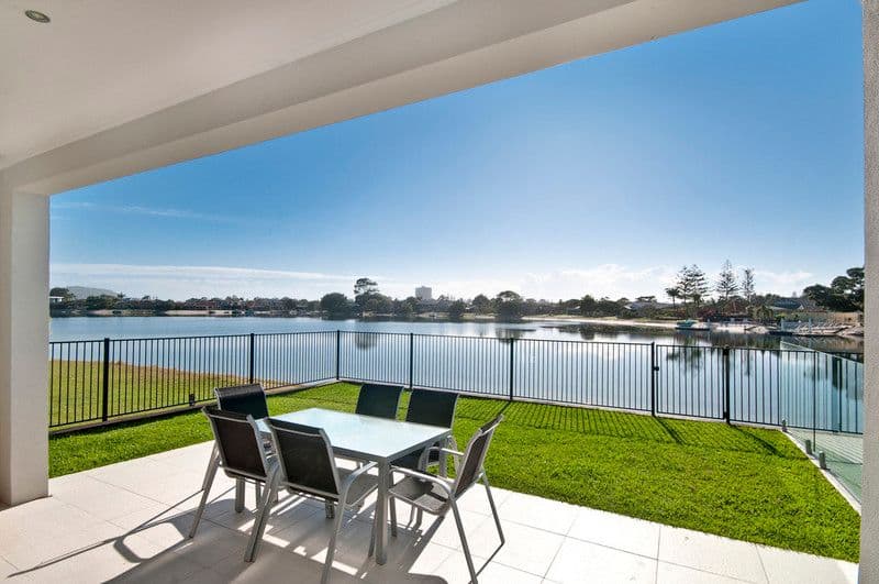 180 Mallawa Drive, PALM BEACH QLD 4221, Palm Beach - Thumbnail 3