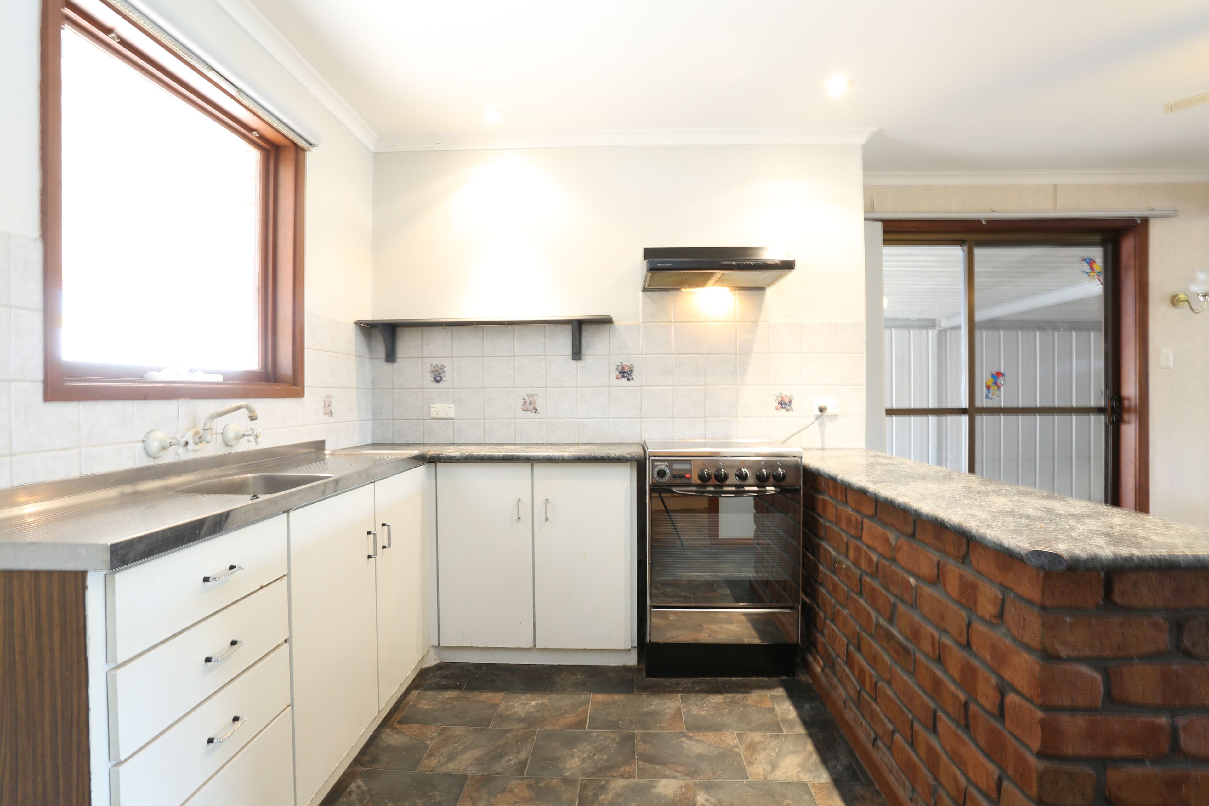 15 Hawker Crescent, Elizabeth East SA 5112, Elizabeth East - Thumbnail 3