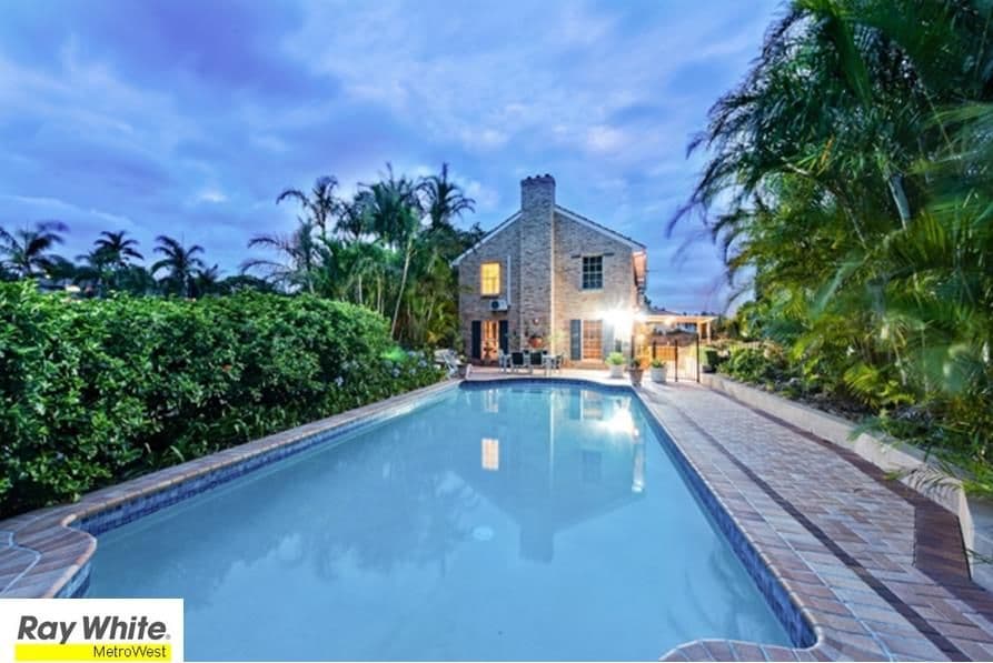 8 Clunies Ross Street, MOUNT OMMANEY QLD 4074, Mount Ommaney - Image 1
