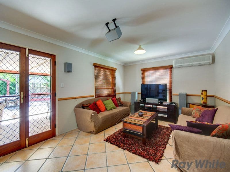 18 Leatherwood Drive, ARANA HILLS QLD 4054, Arana Hills - Thumbnail 5