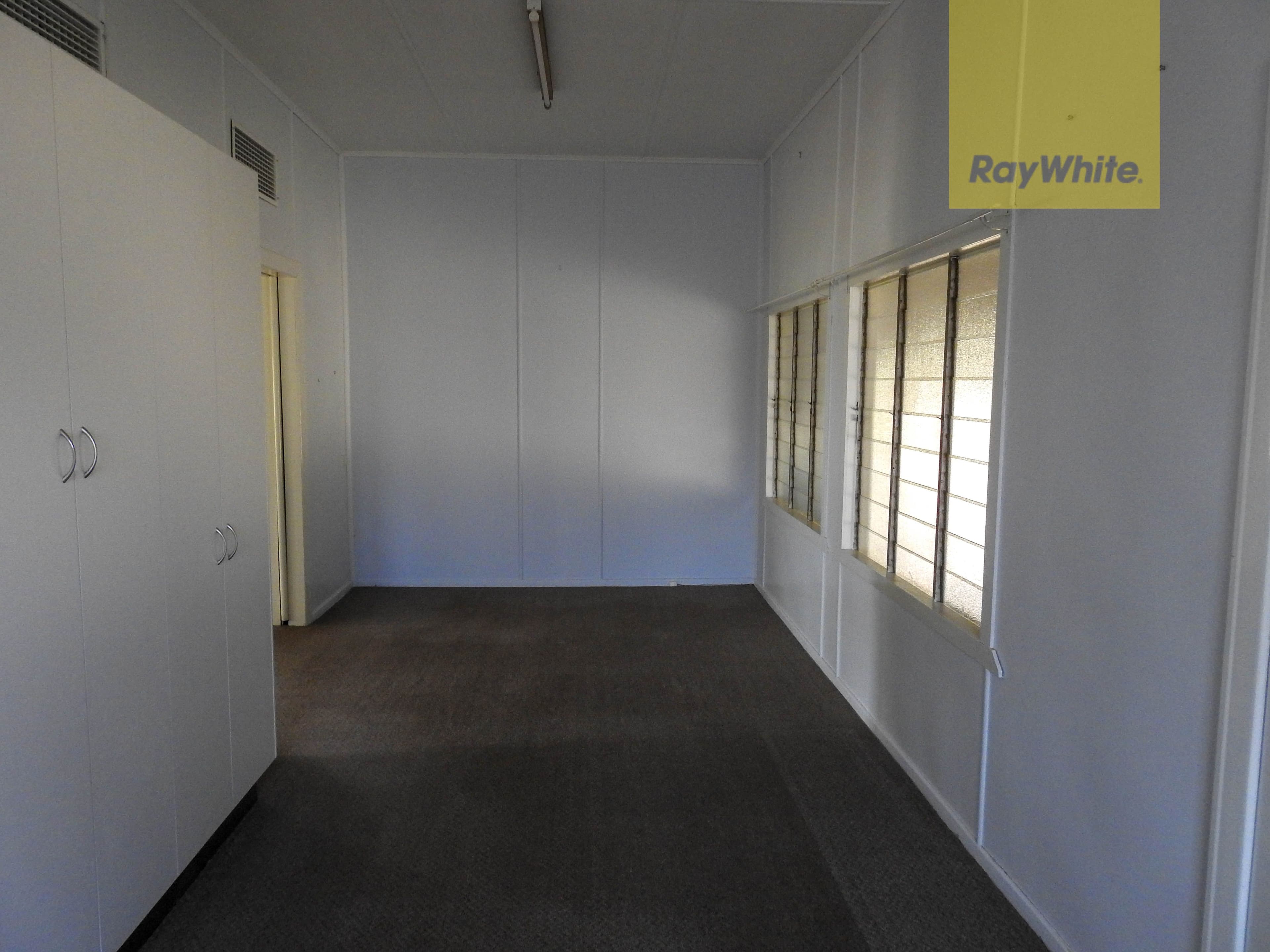 154 Ibis Street, Longreach QLD 4730, Longreach - Thumbnail 4
