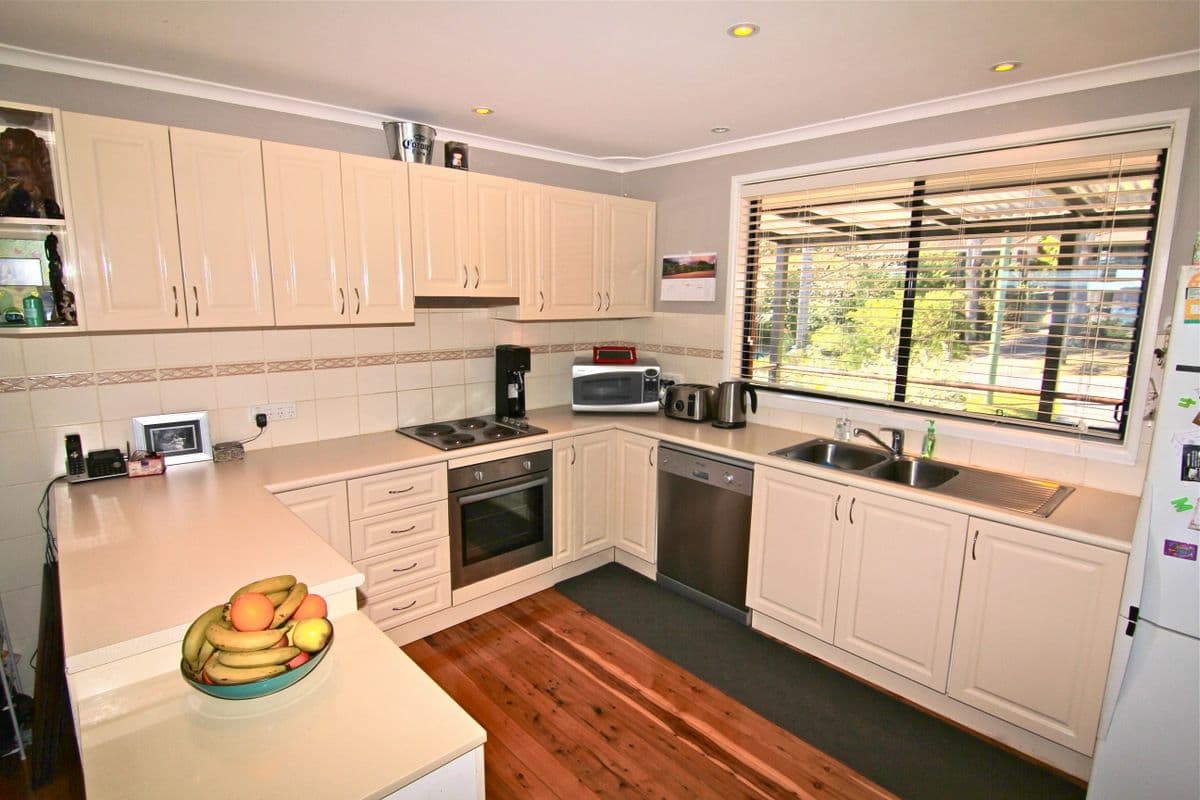 17 Bourke Avenue, YATTALUNGA NSW 2251, Yattalunga - Thumbnail 6