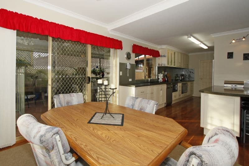 12  Greenvale Heights, LEEMING WA 6149, Leeming - Thumbnail 4