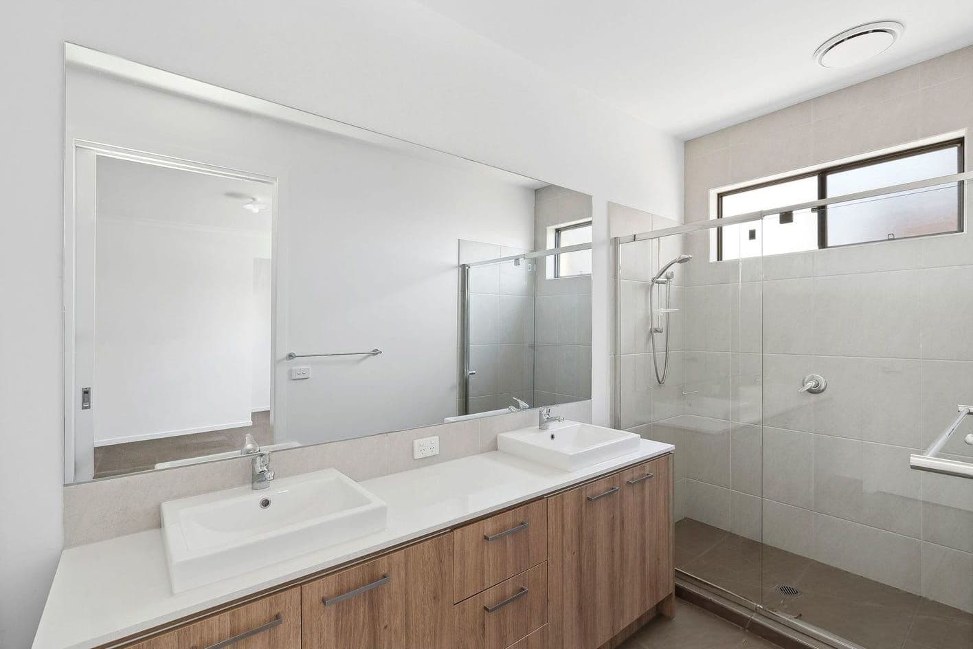 11 Plumstead Street, Wyndham Vale VIC 3024, Wyndham Vale - Thumbnail 4