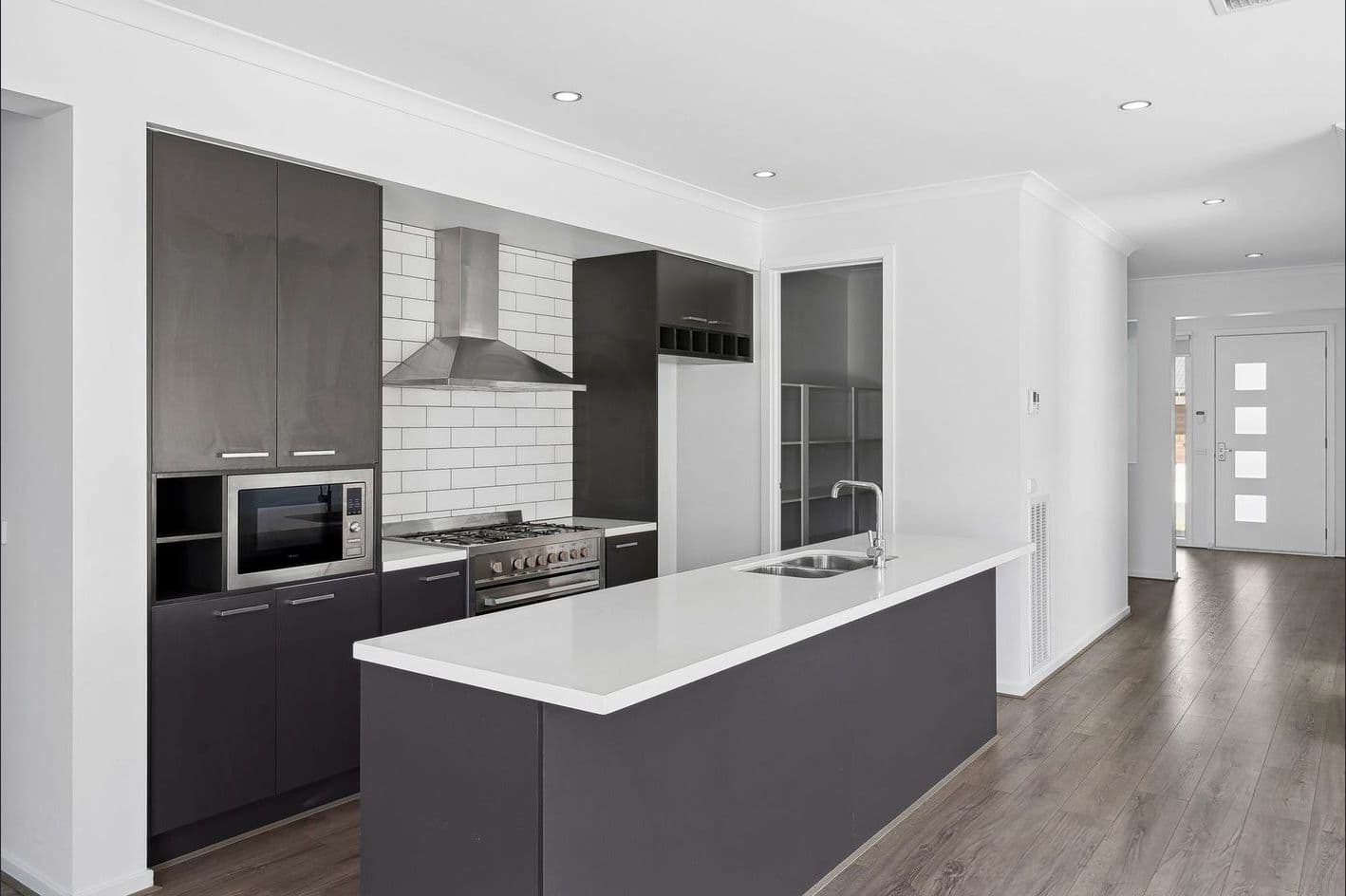 11 Plumstead Street, Wyndham Vale VIC 3024, Wyndham Vale - Thumbnail 6