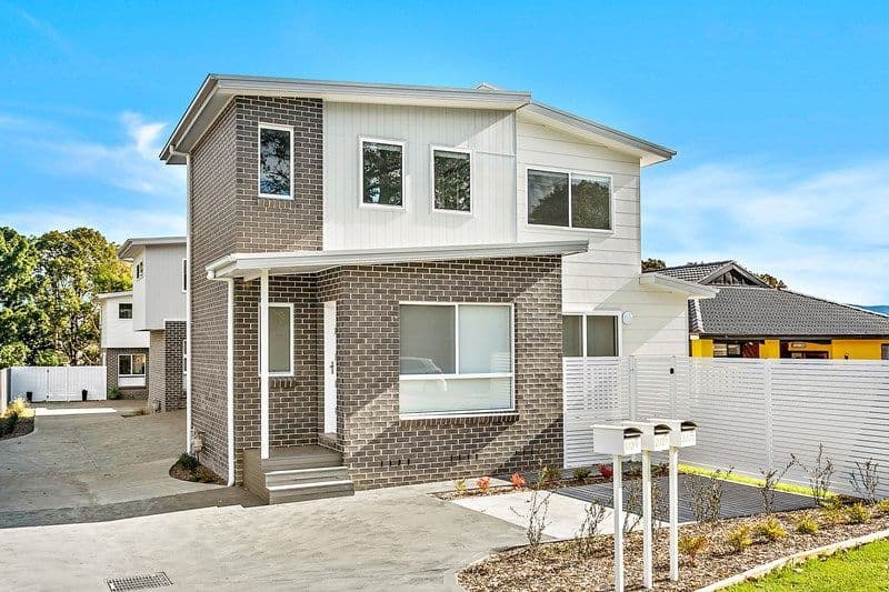 21 Theodore Street, Oak Flats NSW 2529, Oak Flats - Image 1