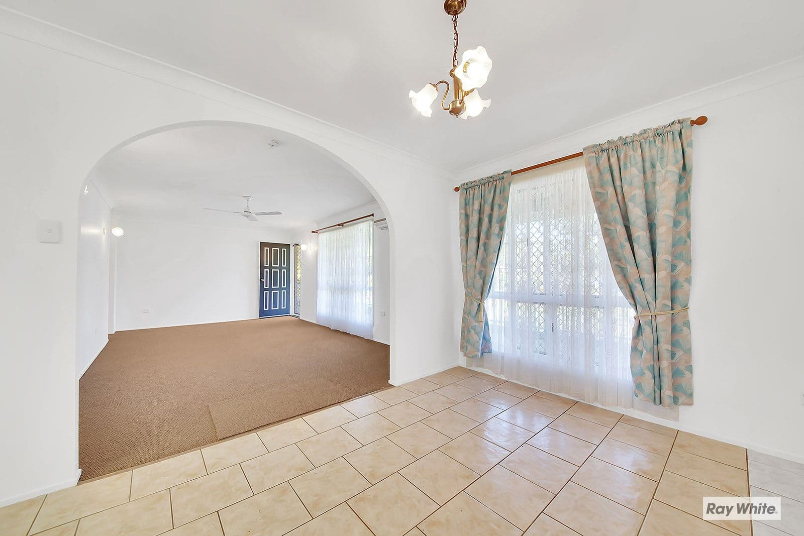 9 Lyndall Drive, Lammermoor QLD 4703, Lammermoor - Thumbnail 3