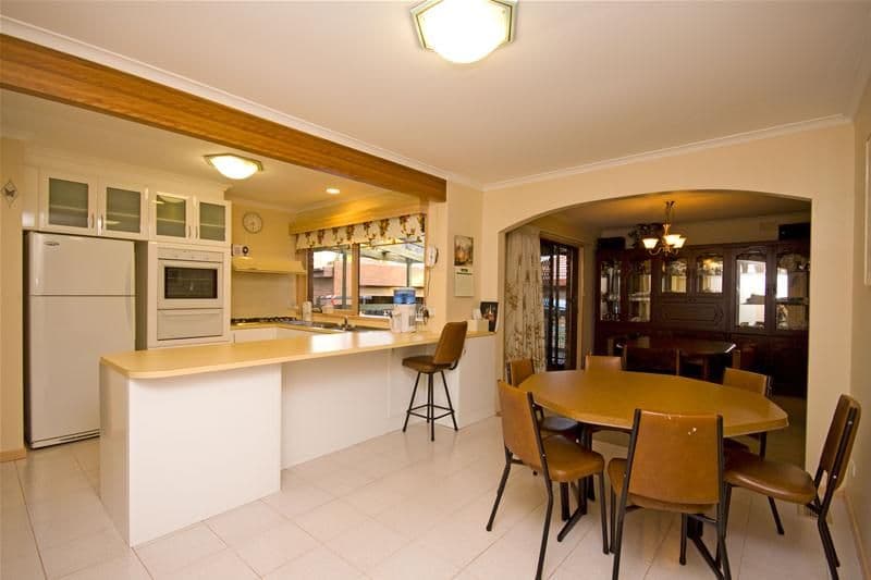 8 Hallmark Close, MILL PARK VIC 3082, Mill Park - Thumbnail 5