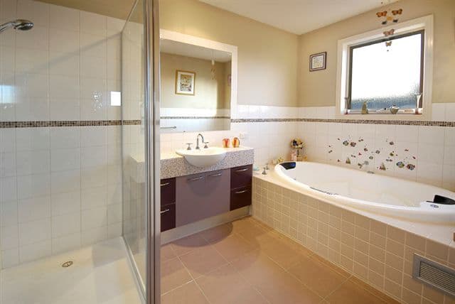 8 Creighton Way, CRAIGIEBURN VIC 3064, Craigieburn - Thumbnail 8