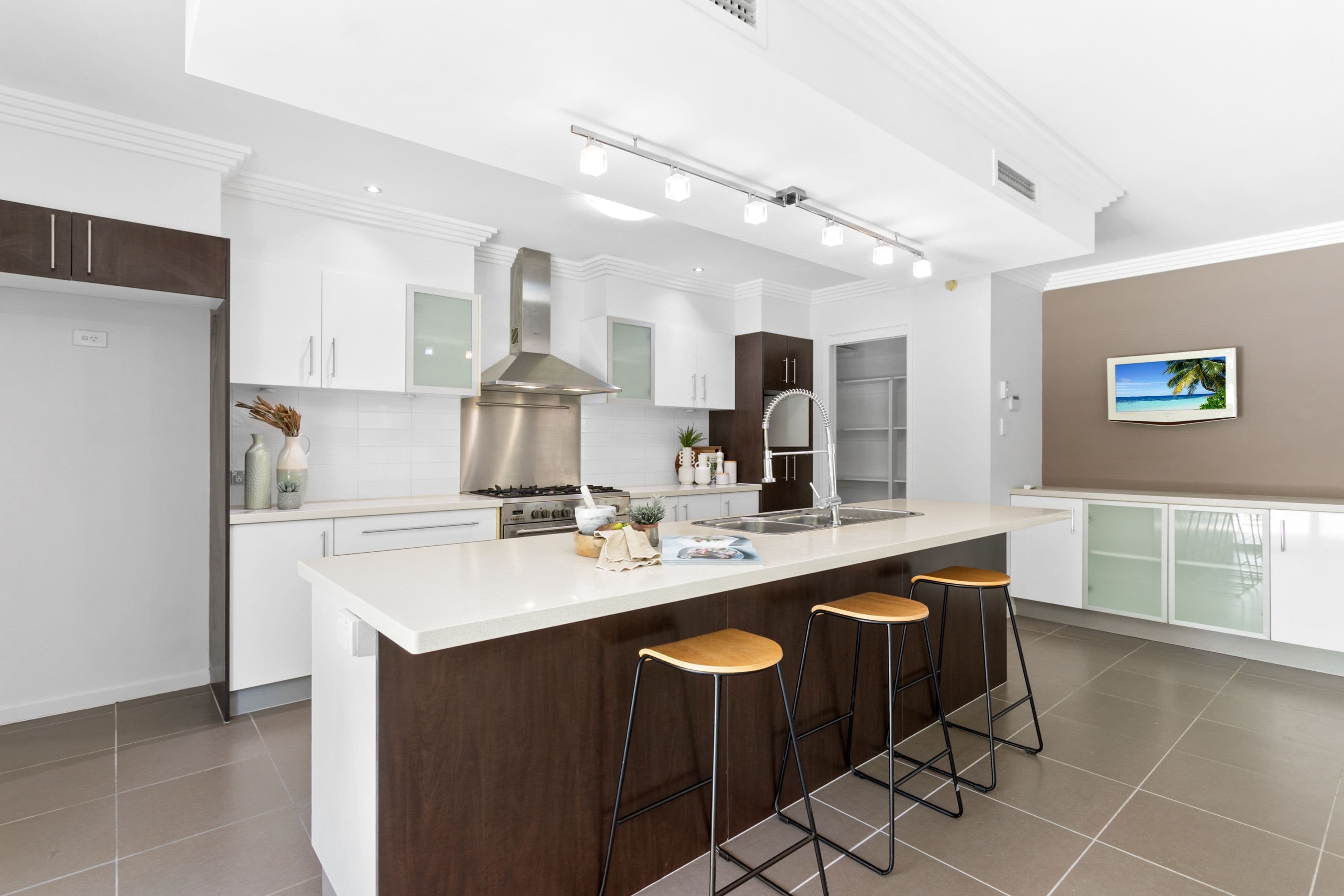 22 Pandorea Circuit, North Lakes QLD 4509, North Lakes - Thumbnail 6