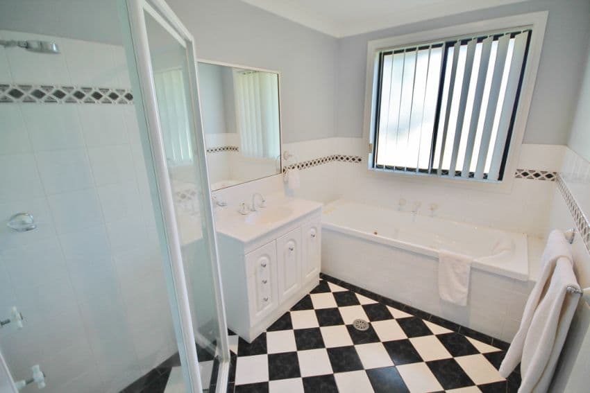 106 Hills Street, YOUNG NSW 2594, Young - Thumbnail 6