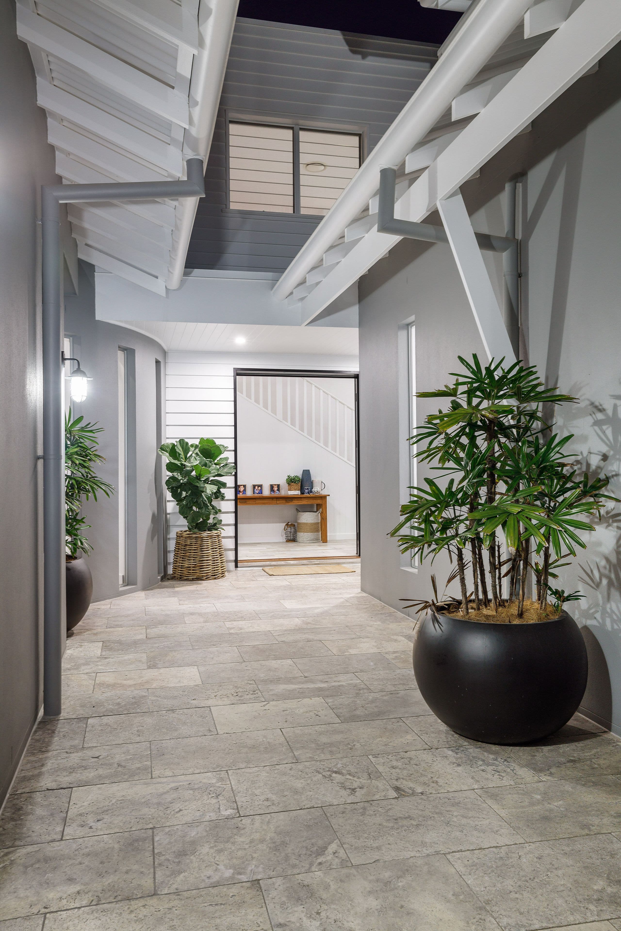 97 Sir Bruce Small Boulevard, Benowa Waters QLD 4217, Benowa - Thumbnail 2