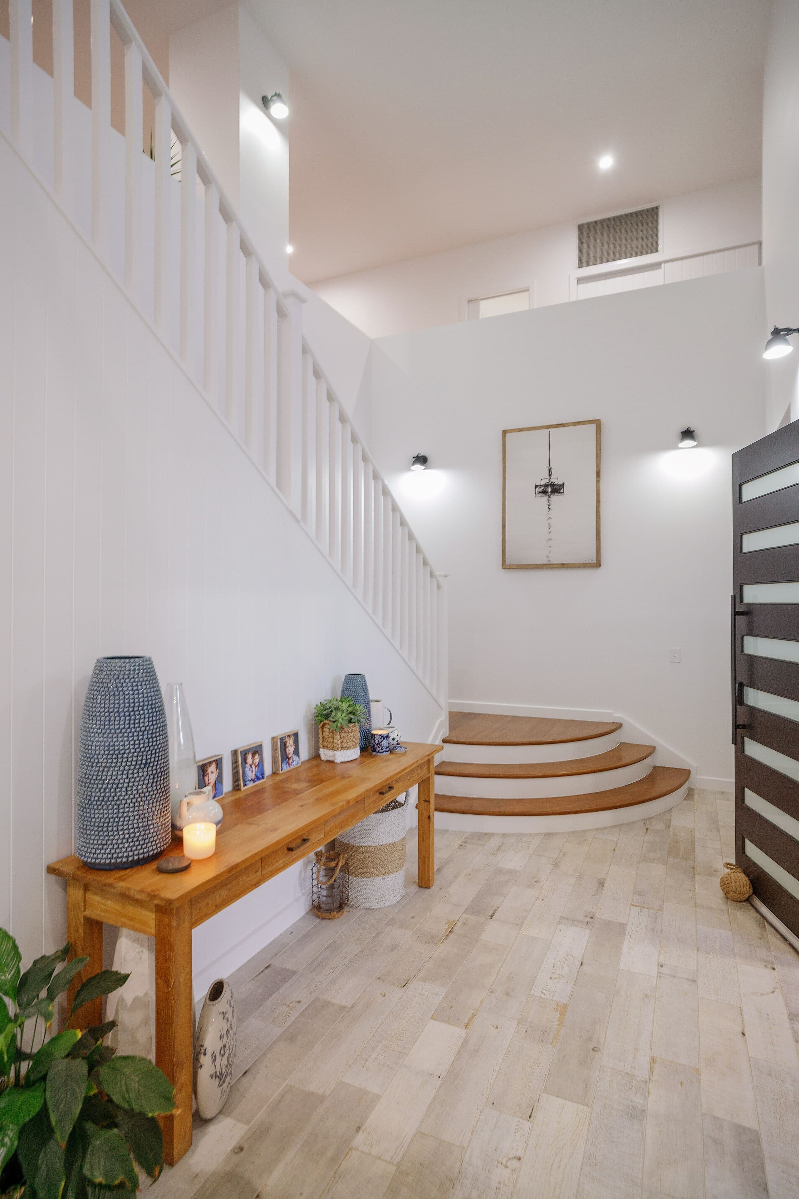 97 Sir Bruce Small Boulevard, Benowa Waters QLD 4217, Benowa - Thumbnail 4