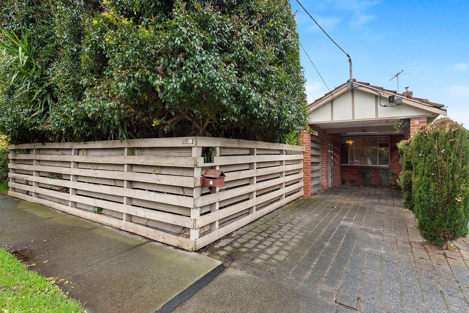 4 Glencairn Avenue, Brighton East VIC 3187, Brighton East - Thumbnail 2