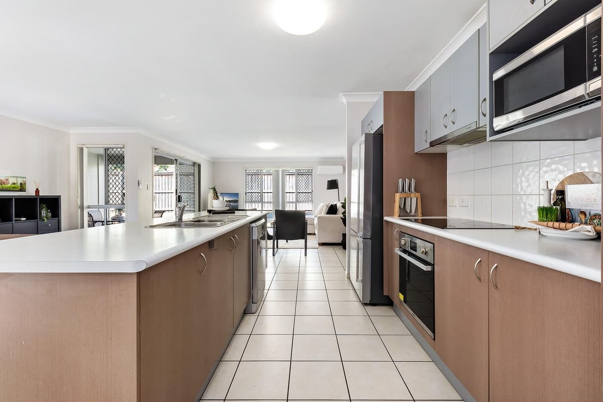 15 Greenleaf Avenue, Springfield Lakes QLD 4300, Springfield Lakes - Thumbnail 6
