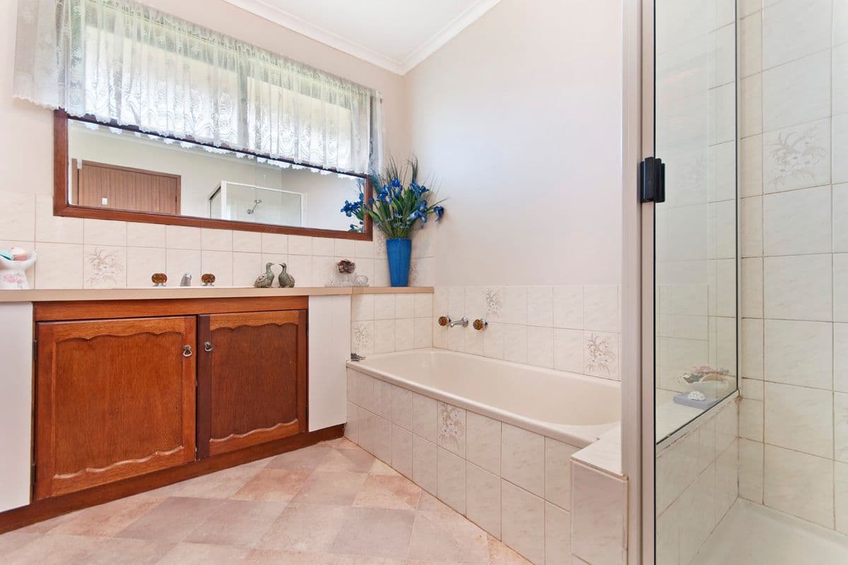 11 Newry Court, WARRNAMBOOL VIC 3280, Warrnambool - Thumbnail 4