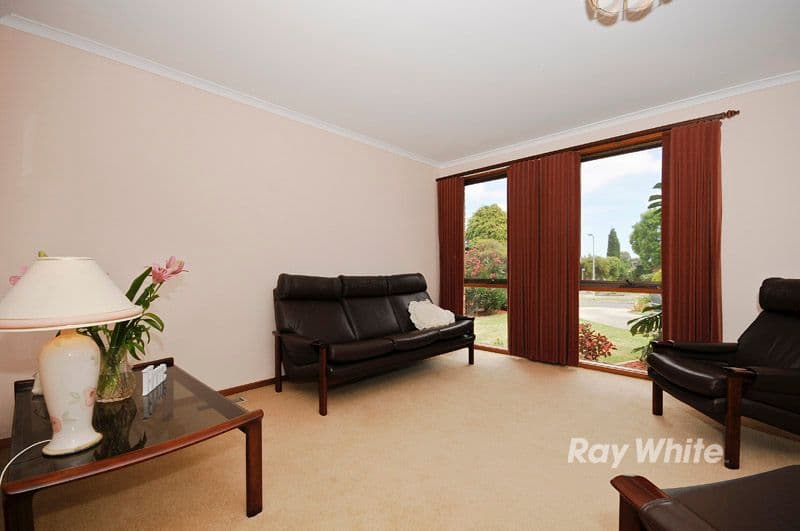 4 Rosewall Court, WANTIRNA SOUTH VIC 3152, Wantirna South - Thumbnail 4