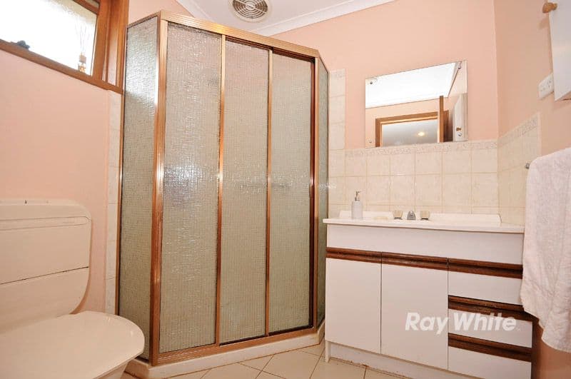 4 Rosewall Court, WANTIRNA SOUTH VIC 3152, Wantirna South - Thumbnail 7