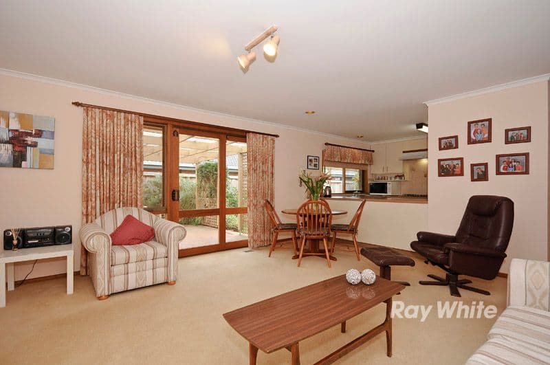 4 Rosewall Court, WANTIRNA SOUTH VIC 3152, Wantirna South - Thumbnail 8