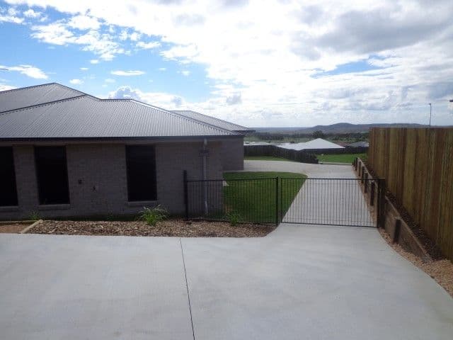 47 Sommariva Street, WESTBROOK QLD 4350, Westbrook - Thumbnail 8
