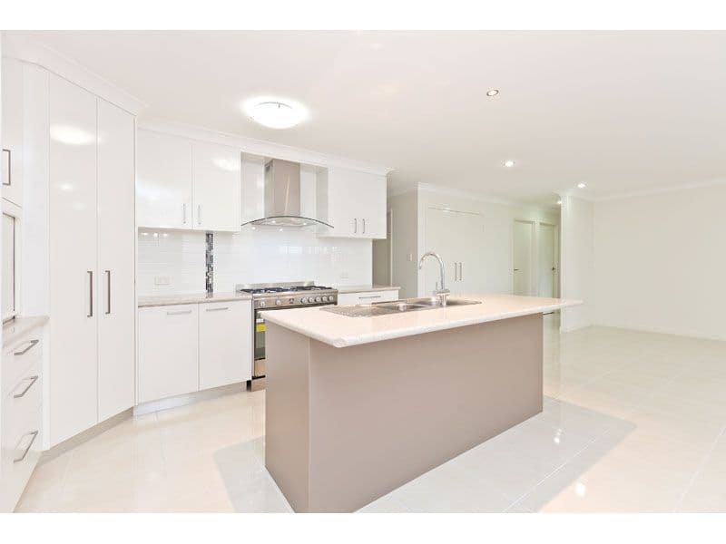 4  Peart Pde (Treeline Estate), MOUNT COTTON QLD 4165, Mount Cotton - Thumbnail 3