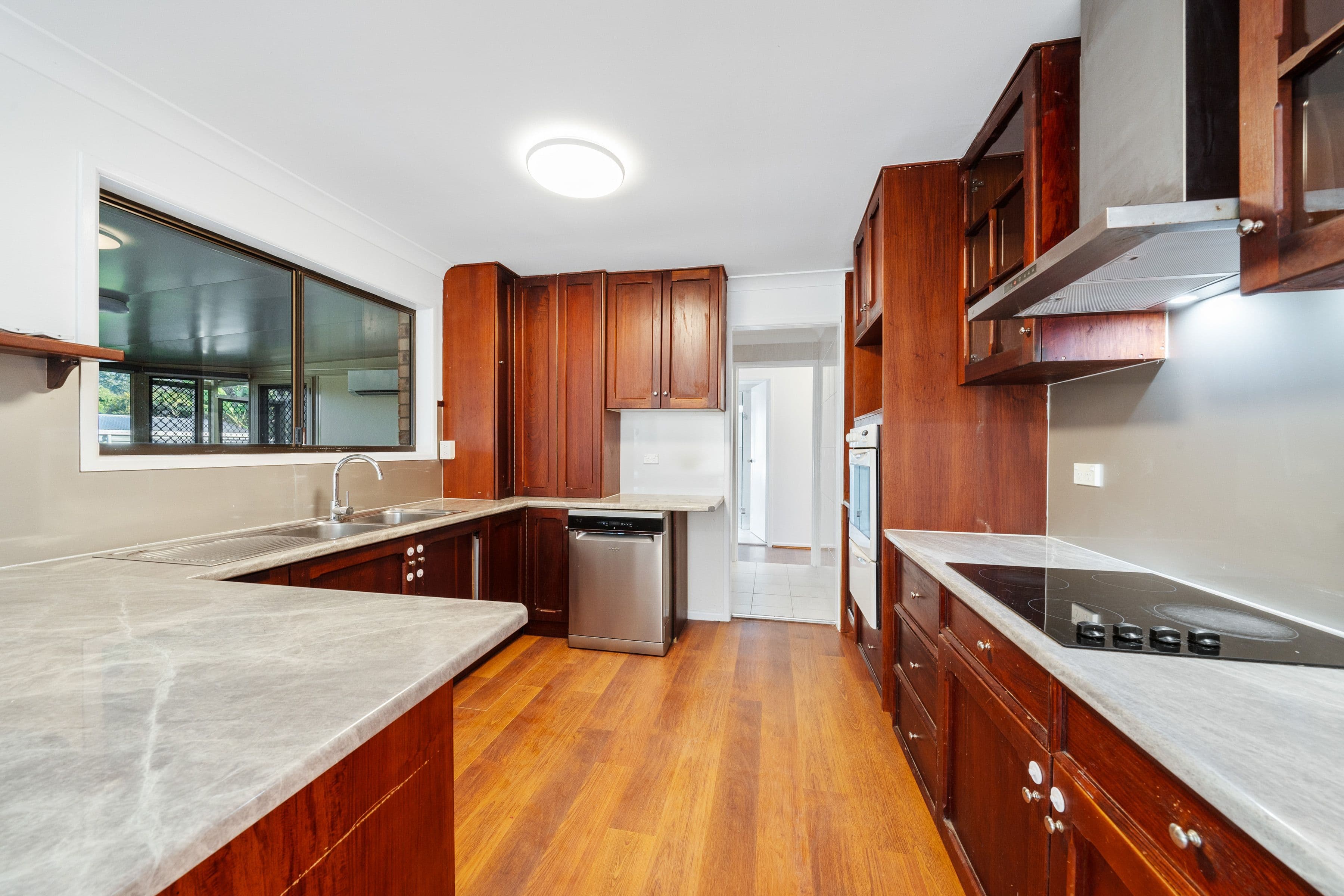 29 WILTON Crescent, Boronia Heights QLD 4124, Boronia Heights - Thumbnail 3