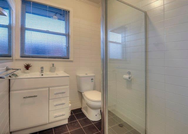 90 Boldrewood Parade, RESERVOIR VIC 3073, Reservoir - Thumbnail 6