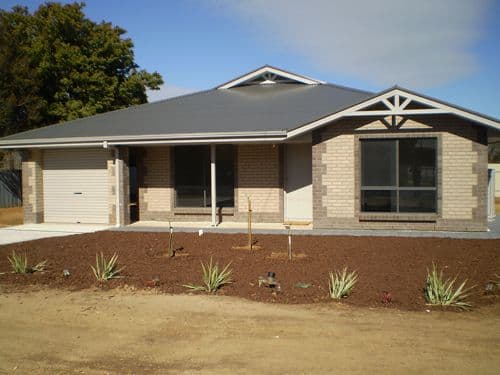 17  Barry Street, HAMLEY BRIDGE SA 5401, Hamley Bridge - Image 1